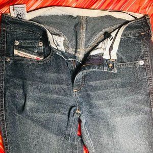 Diesel Jeans size 24 Low-rise Enhance Booty